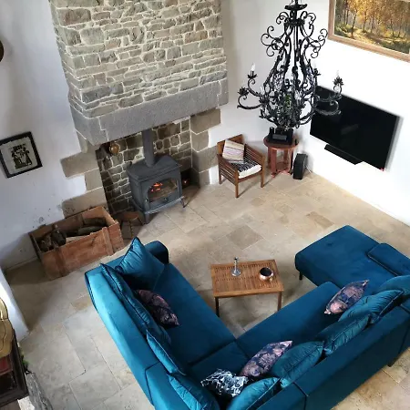 Luxury With A Jacuzzi - River View - La Vieille Dame Casa de Férias